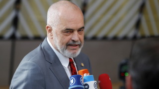 Албанският министър председател Еди Рама пристигна в Израел в неделя за