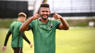 Бразилското крило Фабио Лима пристига утре за подпис с Левски