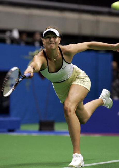 Шарапова победи Сугияма в три сета на "Пан Пасифик"