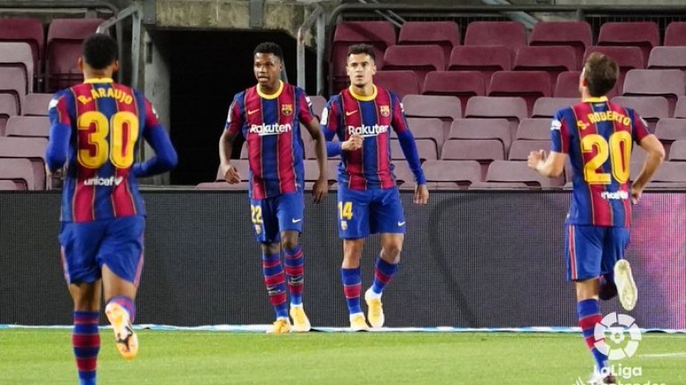 Футболистите на Барселона не са съгласни да си намаляват заплатите