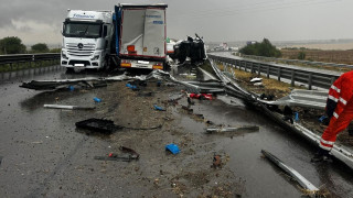 Катастрофа е станала при км 363 на АМ Хемус в