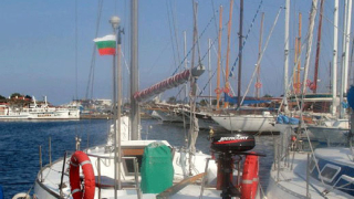 Строят яхтено пристанище в Равда