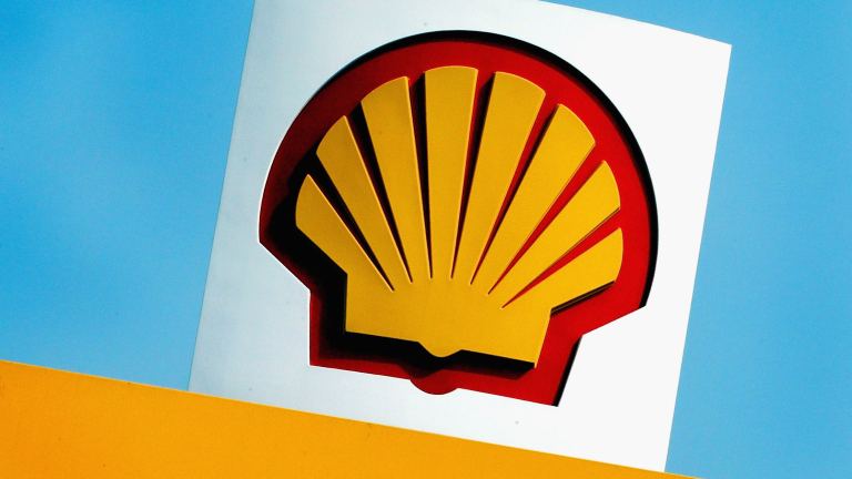 Shell вдига дивидента с почти 40%