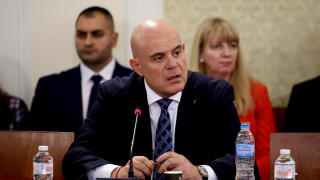 Ще довърша мандата си и ще направя всичко възможно всички