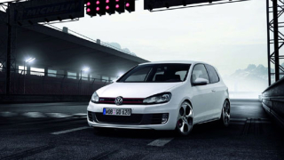 Volkswagen показа Golf VI GTI (галерия)