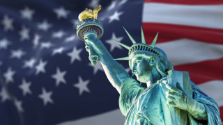 Когато на 4 юли 1776 г тринадесет британски колонии обявяват