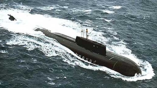Руска ядрена подводница пламна по време на ремонт