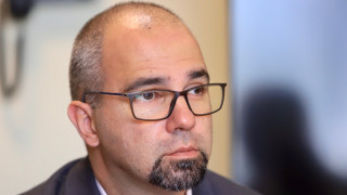 Основният въпрос за предсрочните парламентарни избори е скача ли Радев