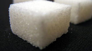 Захарта ви прави зависими