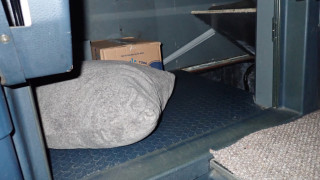 Хванаха на "Капитан Андреево" турчин с два пистолета, минал границата в тайник в автобус