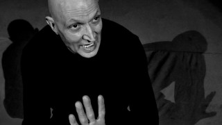 Почина един от най известните български мимове Вельо Горанов съобщиха негови