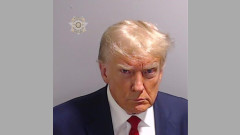 Доналд Тръмп се яви в затвора в Атланта