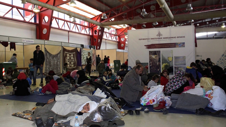 Пътят на мигрантите през Балканите е пред затваряне, предупреди македонският президент 