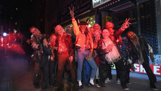 Наричат Хайди Клум Царицата на Хелоуин и това съвсем не