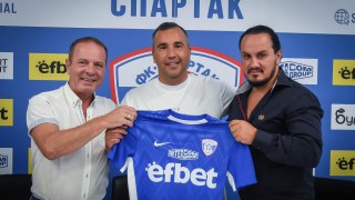 Новият помощник треньор на Спартак Варна Левон Апкарян който влиза