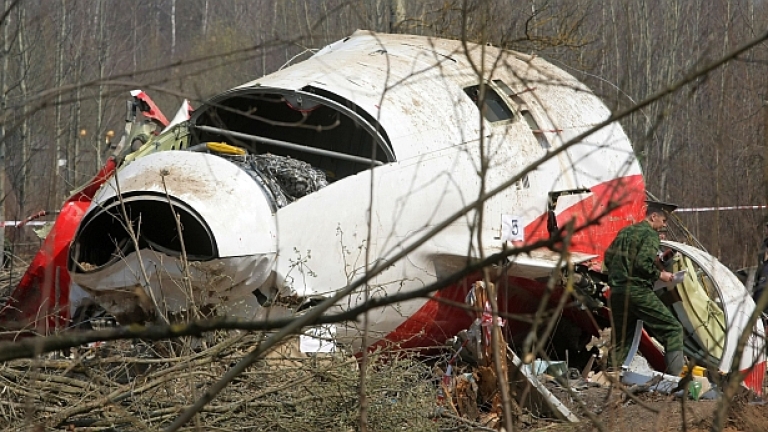 Следи от тротил са открити на самолета на Качински