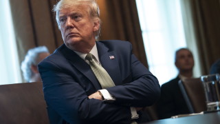 Администрацията на Тръмп планира незабавно да върне обратно всички търсещи