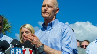 Губернаторът на Флорида Рик Скот обяви че ще работи с