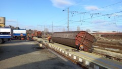 Два товарни вагона на влак от Турция за Германия дерайлираха на гара Раднево