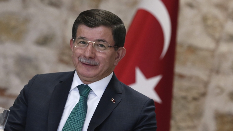 Турция няма да допусне ПКК да създаде хаос в страната, заяви Давутоглу 