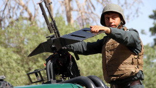 След ожесточени боеве между афганистанската армия и талибаните в центъра