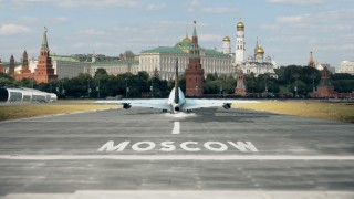 Русия в четвъртък блокира кацането на поне два европейски самолета