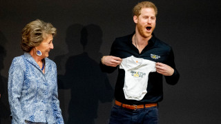 Най коментираното бебе в света е това на принц Хари и