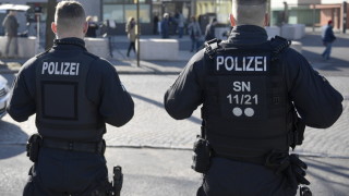 Полицията на Германия съобщи че е засилила наблюдението по границата