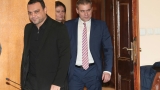Завещаха на служебния кабинет решението за концесията на летище София