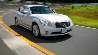 Японски хибрид с динамика на спортист