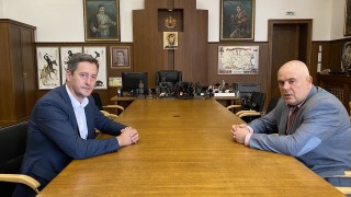 Главният прокурор Иван Гешев се срещна с брата на изчезналия