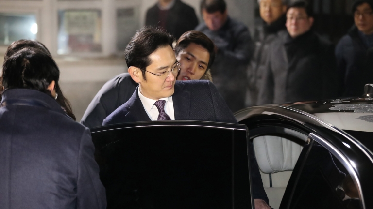 Съд в Южна Корея отхвърли искане на прокуратурата за арест на шефа на Самсунг