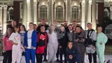 Спортисти със Синдром на Даун дефилираха пред Народния театър "Иван Вазов" 