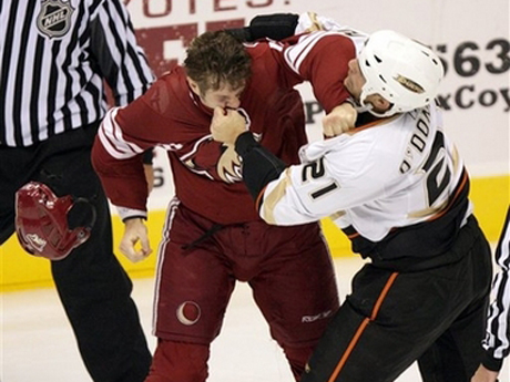 Патоците клъвнаха Койотите пет пъти