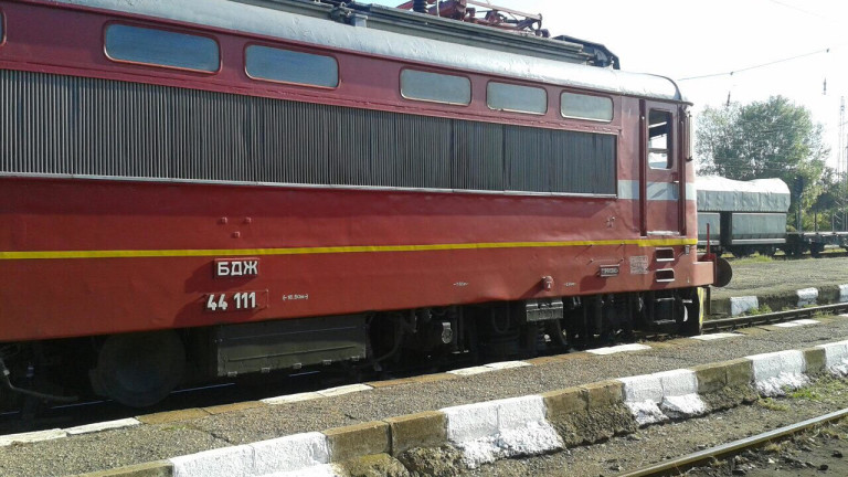 Машинист предотврати сблъсък между два влака в Карлово
