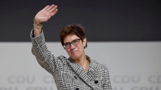Анегрет Крамп Каренбауер е новата председателка на Християндемократическия съюз ХДС Така