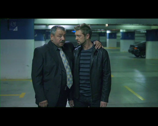 Екшън и романтика тази вечер в "Стъклен дом"