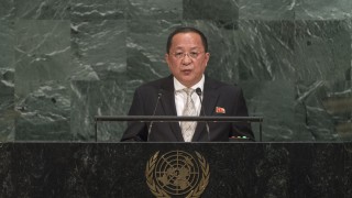 Севернокорейският министър на външните работи Ри Йон Хо заяви пред