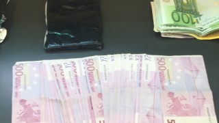 Задържаха близо 1 млн. лв. недекларирана валута на МП "Калотина"