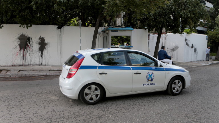 Полицията в Гърция задържа 35-годишен българин, опитал да изнасили туристка