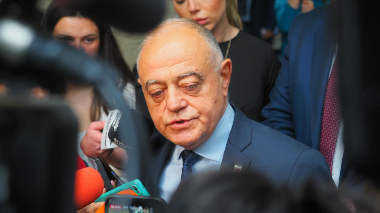 Атанасов: Важно е следващият президент да бъде антипод на Румен Радев