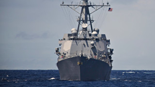 Американските военни заявиха че са изпратили два кораба през Тайванския