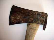 Мъж в Белица уби с брадва племенницата си и се самоуби