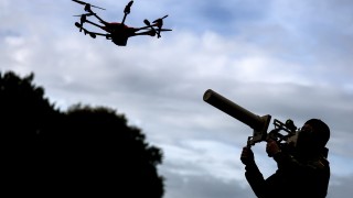 79 от германците подкрепят свалянето на незаконни дронове на места