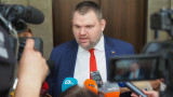 Делян Пеевски пак се закани на кръга на президента Радев