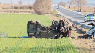 Двама души са загинали а четирима са ранени при катастрофа