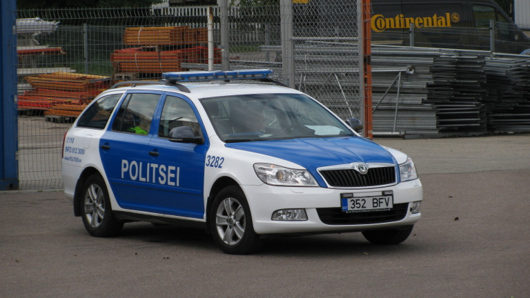 Естонската полиция забрани публичните събирания, изразяването на подкрепа и показването