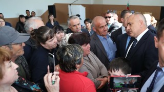 Борисов обеща отново пари на производителите на тютюн