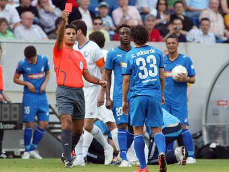 Звезда на Хофенхайм е в полезрението на Волфсбург