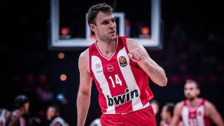 Александър Везенков може да се завърне в игра за Олимпиакос